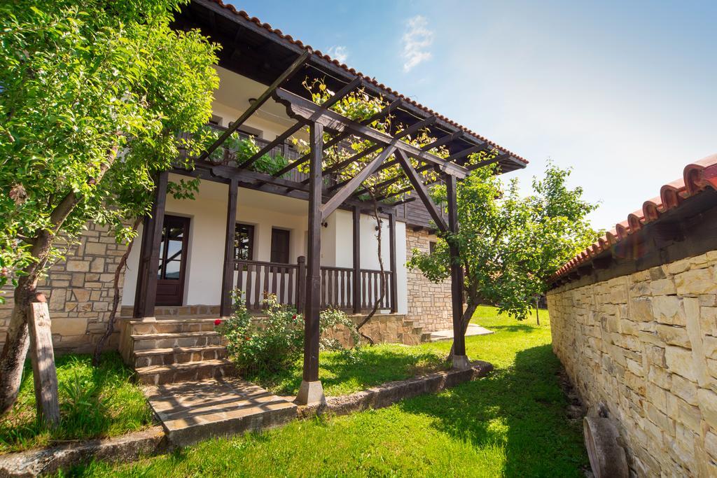 Complex Rayuvski Han Rayuvtsi Εξωτερικό φωτογραφία